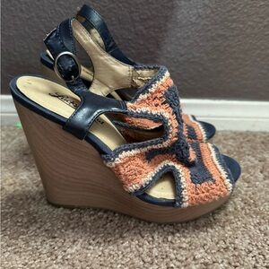 Lucky Brand Orange and Navy Blue Crochet Wedges